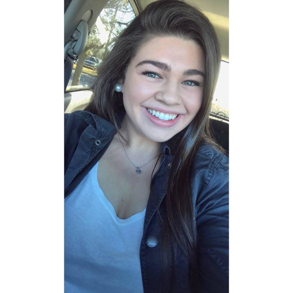 Meet your Posher, Jessica